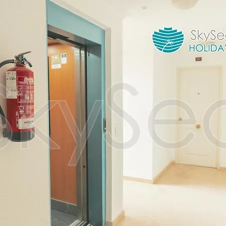 Апартаменты Sky Sea Holidays Mijas Costa Ла-Кала-де-Михас